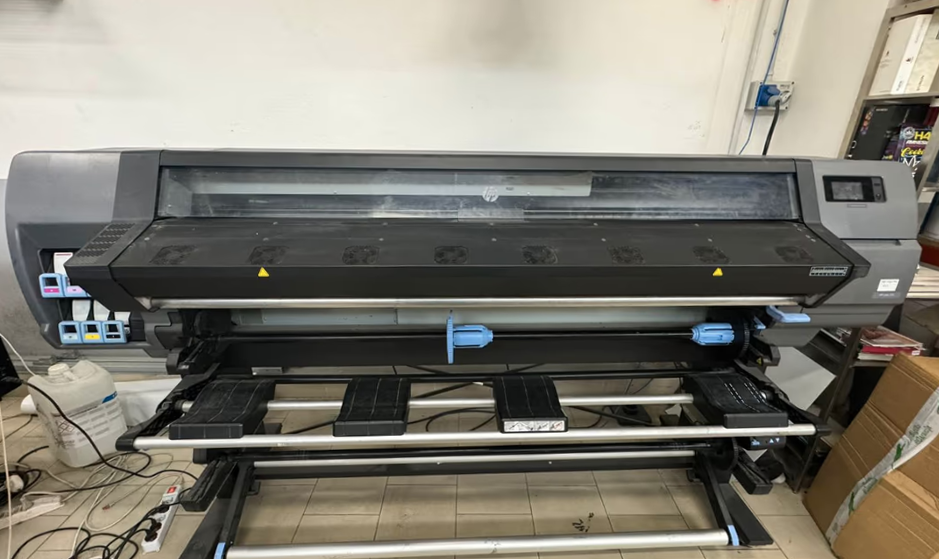 PLOTTER HP LATEX L335 64'' in vendita - foto 1