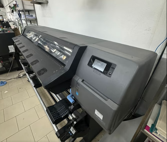 PLOTTER HP LATEX L335 64'' in vendita - foto 2