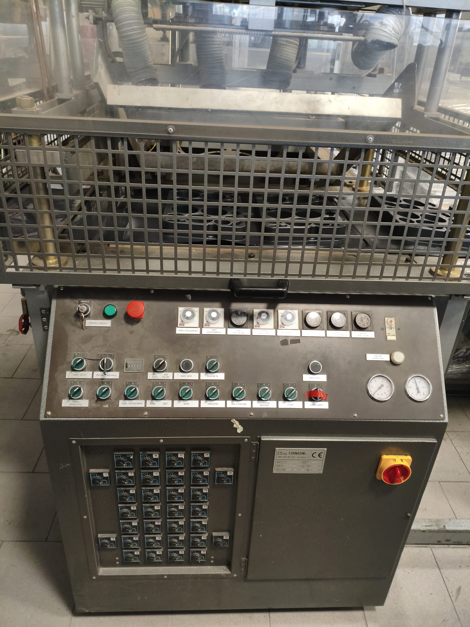 Termoformatrice Ing. Fornasini 700x500 in vendita - foto 1