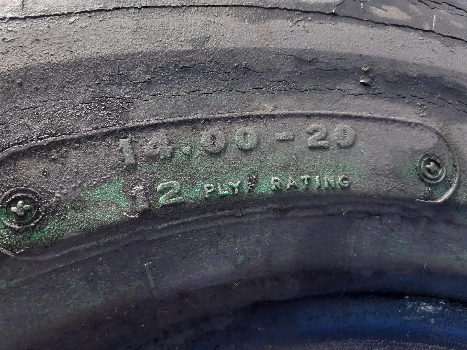 Gomme 14-00-20 in vendita - foto 5