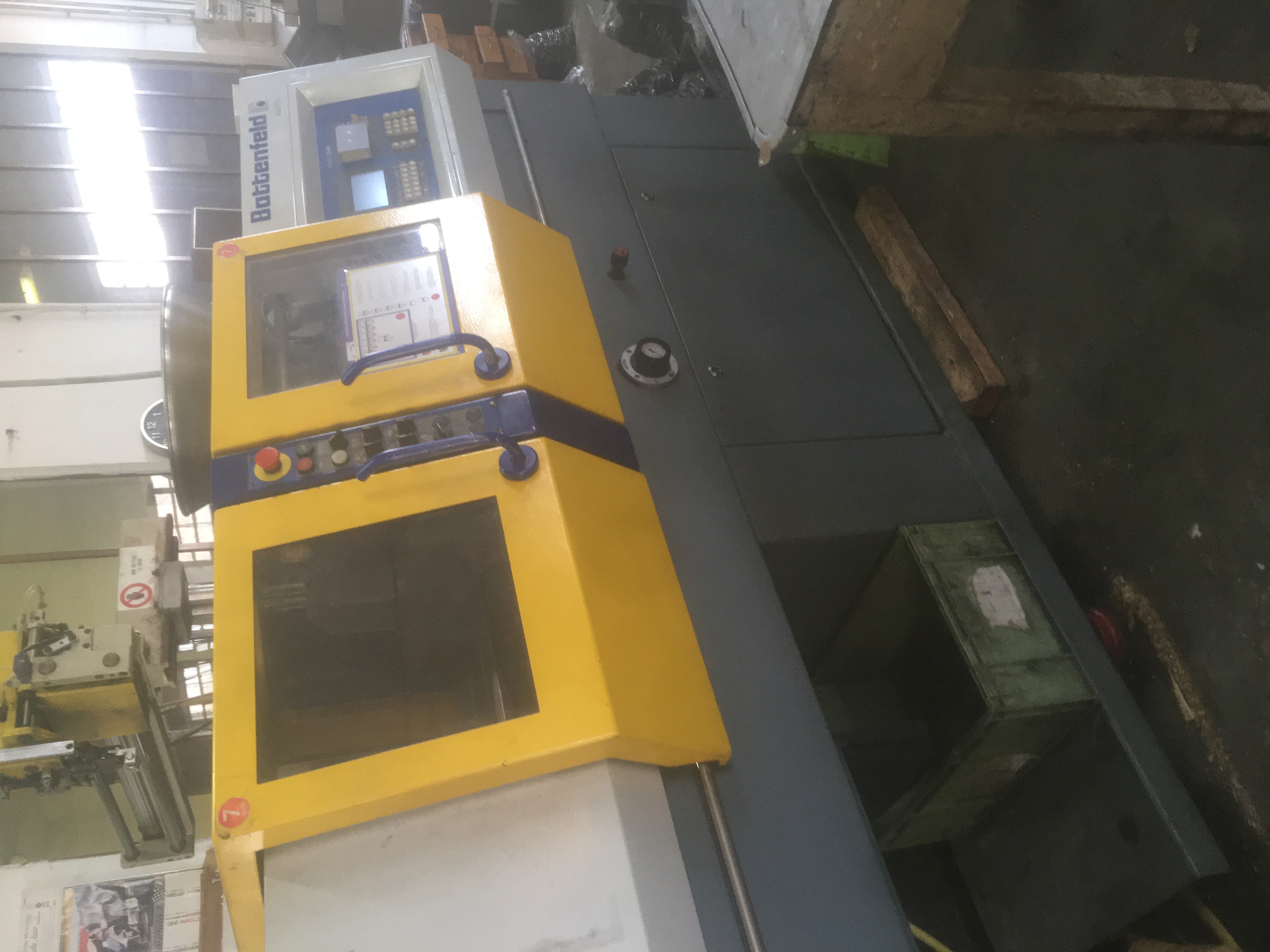 Battenfeld 30 ton in vendita - foto 7