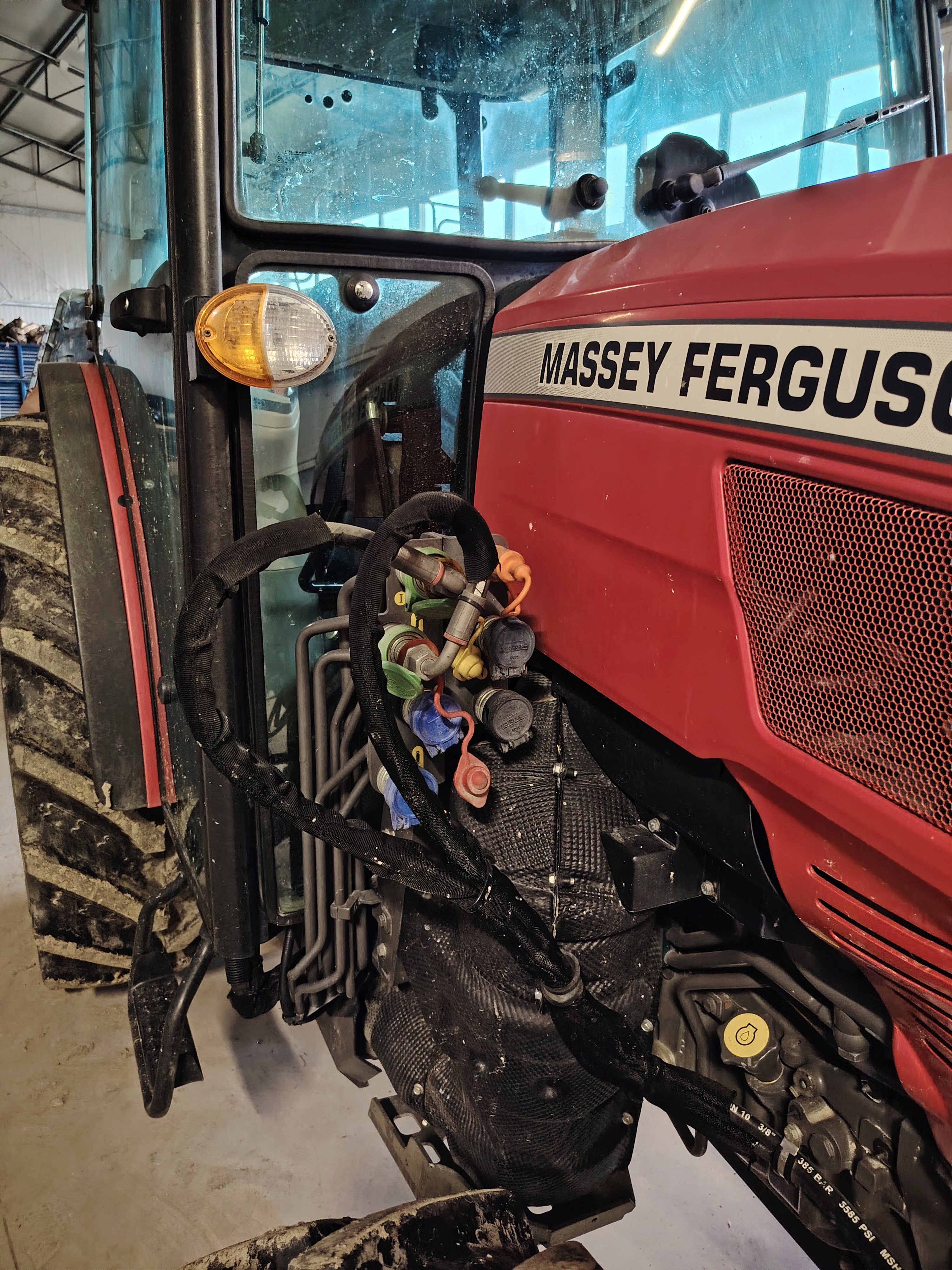 MASSEY FERGUSON 3710F in vendita - foto 5