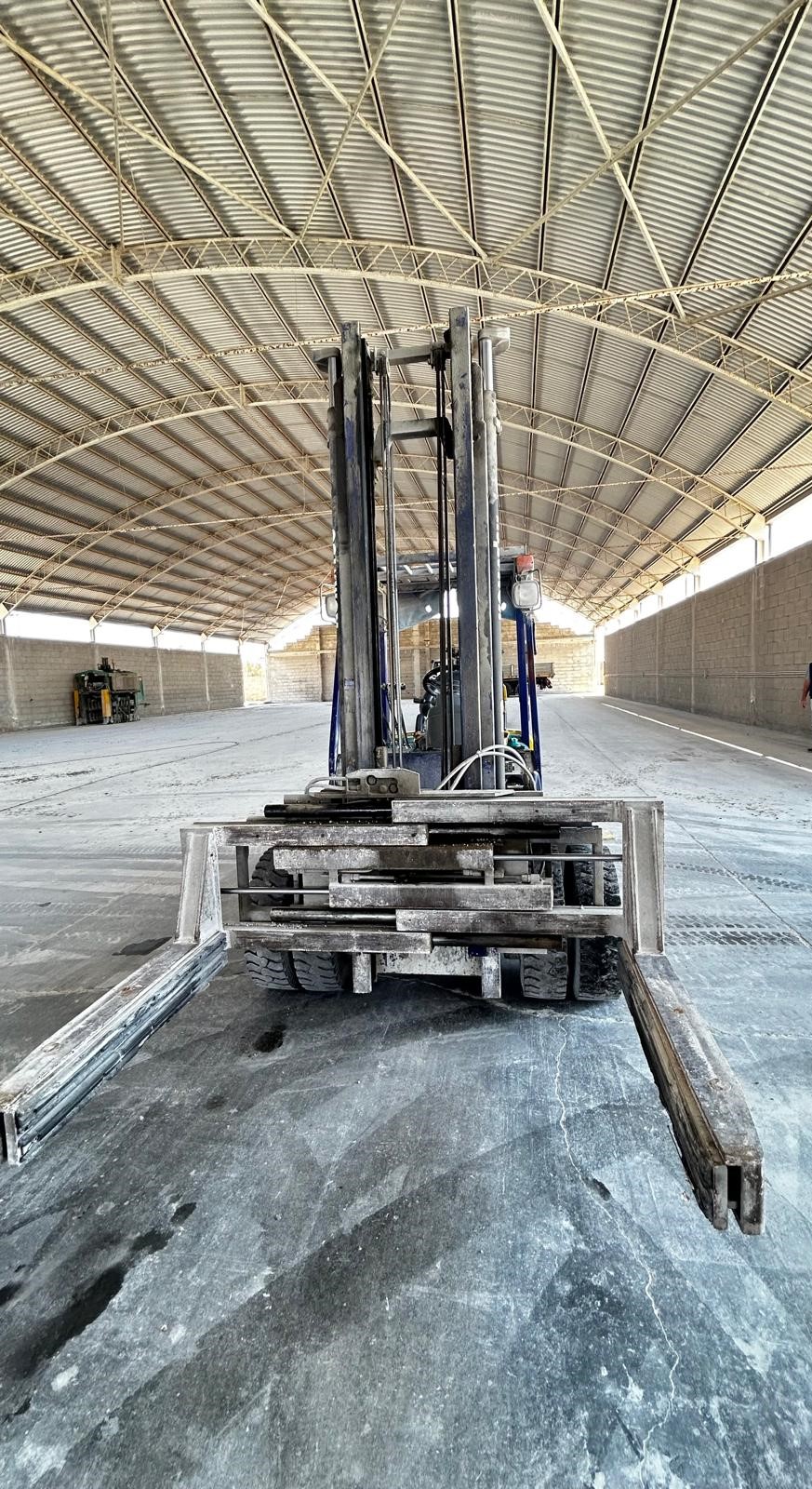CARRELLO ELEVATORE KOMATSU MOD.FD 25 T14 in vendita - foto 2