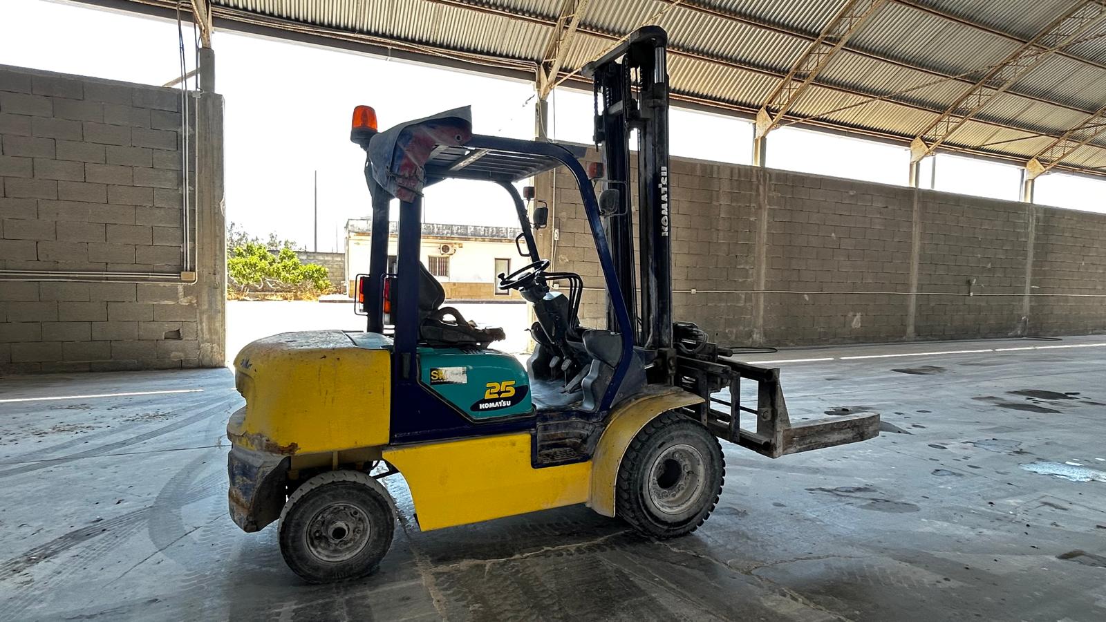 Carrelli elevatori in vendita