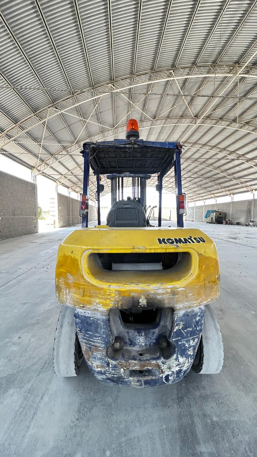 CARRELLO ELEVATORE KOMATSU MOD.FD 35-7 in vendita - foto 2