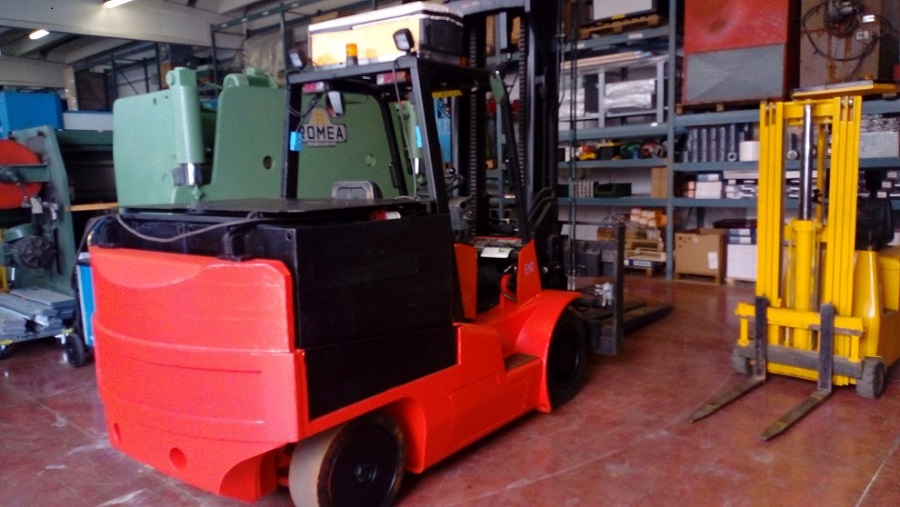 CARRELLO ELEVATORE ELETTRICO in vendita - foto 2