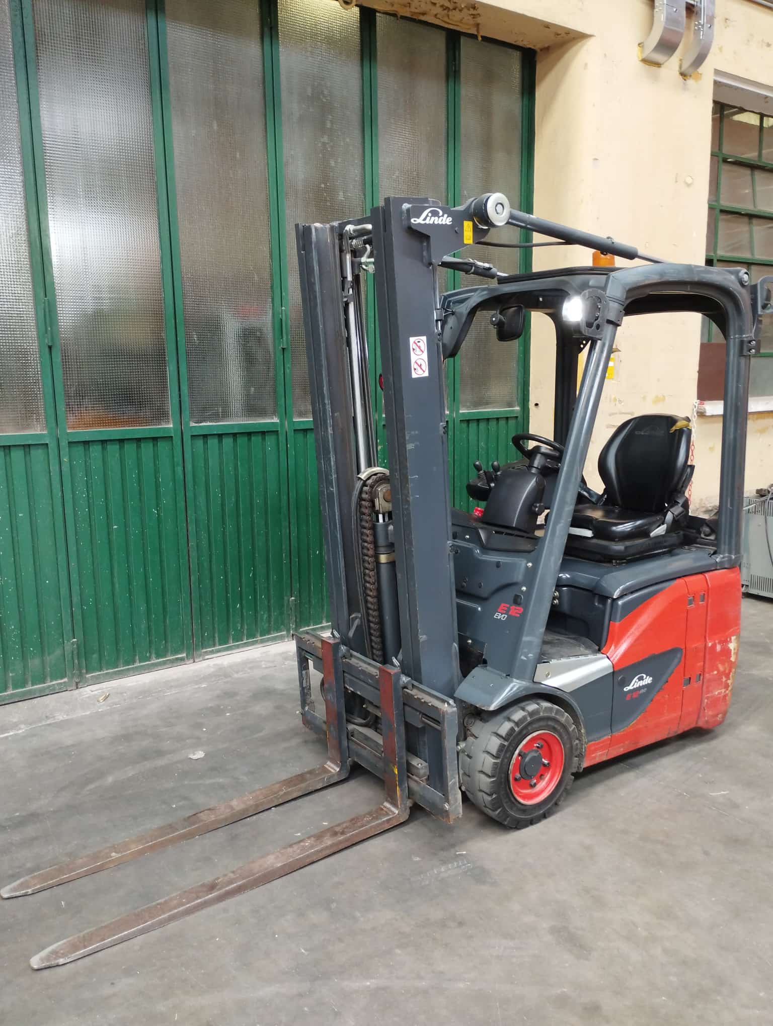 Carrelli elevatori in vendita