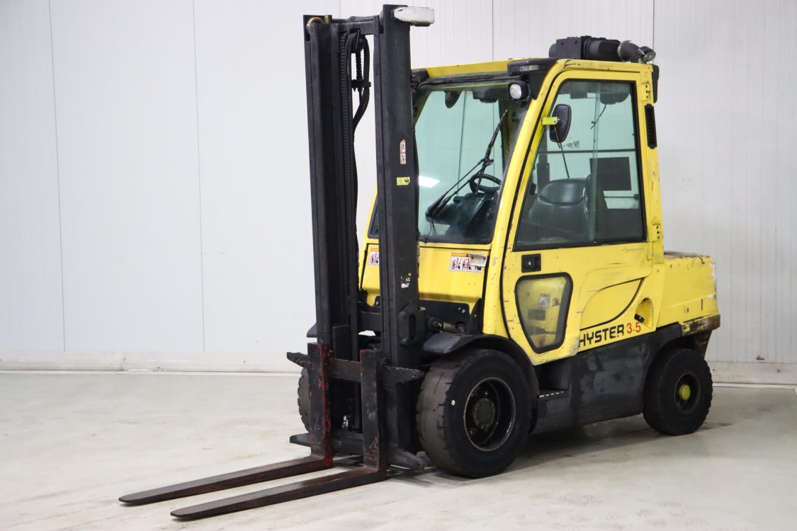 Carrelli elevatori in vendita