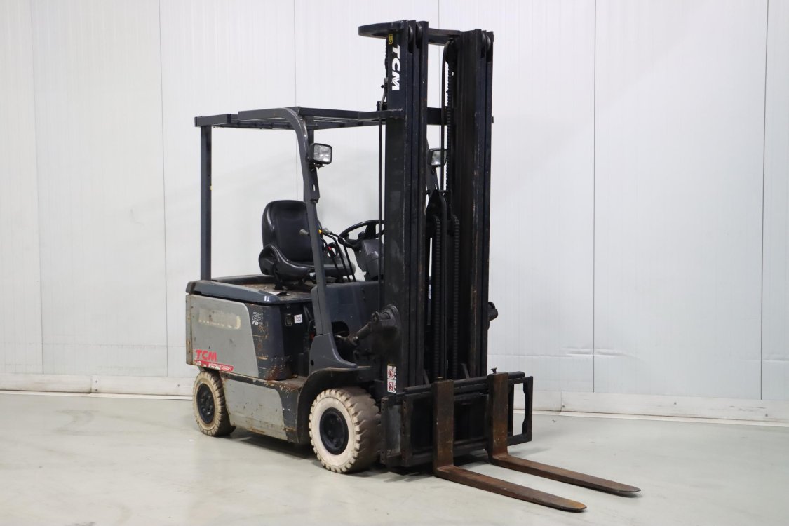Carrelli elevatori in vendita
