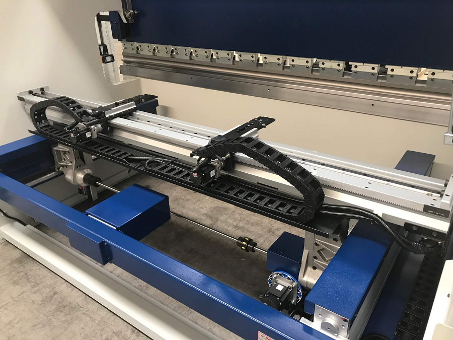 PRESSA PIEGATRICE in vendita - foto 2