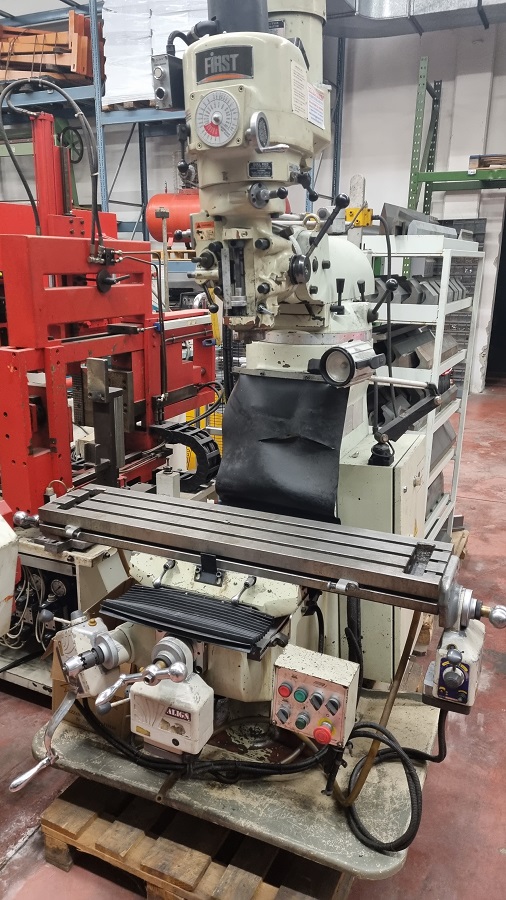 Fresatrici per metallo in vendita