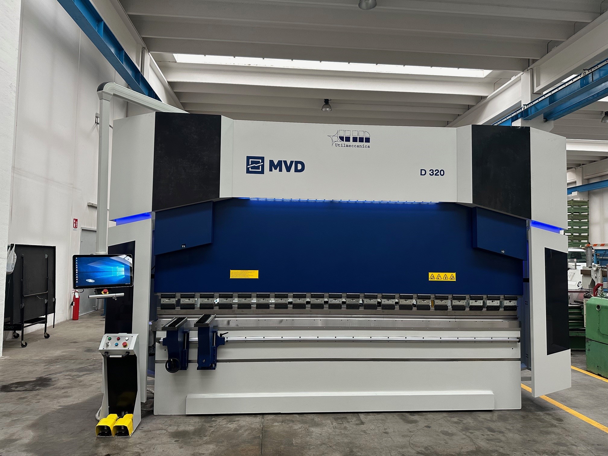 PRESSA PIEGATRICE in vendita - foto 1