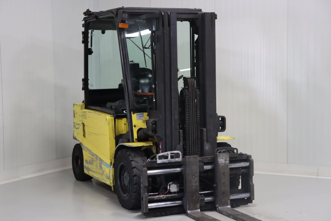 Attrezzatura meccanica in vendita