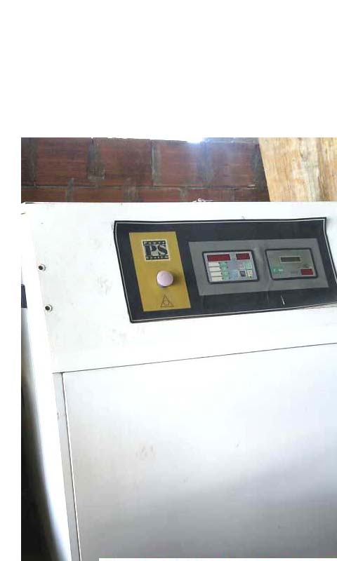 COMPRESSORE A VITE in vendita - foto 1