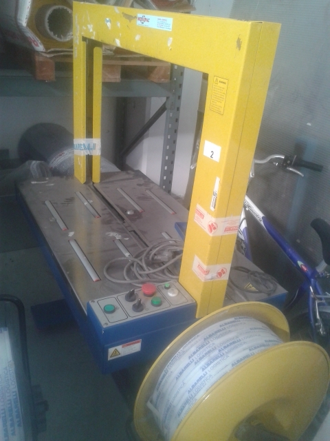 REGGIATRICE PER PACCHI in vendita - foto 1