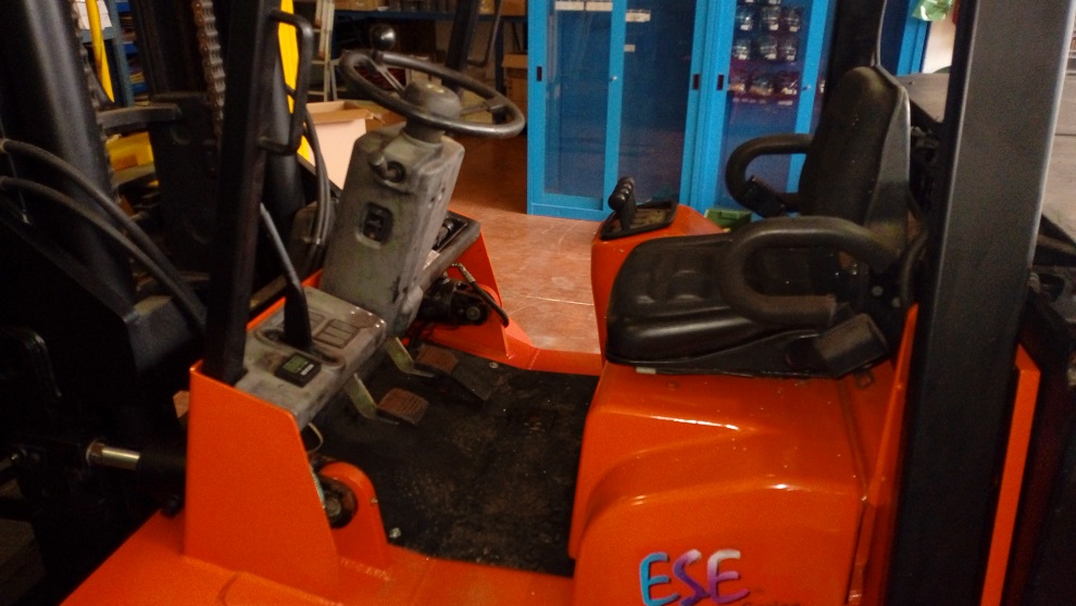 CARRELLO ELEVATORE ELETTRICO in vendita - foto 3