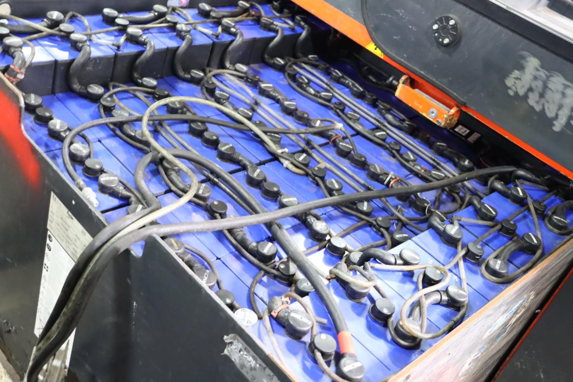 CARRELLO ELEVATORE ELETTRICO in vendita - foto 6
