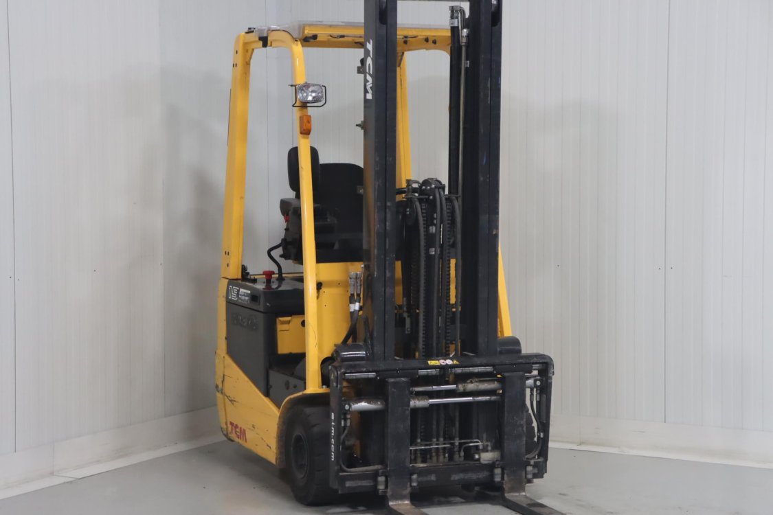 Carrelli elevatori in vendita