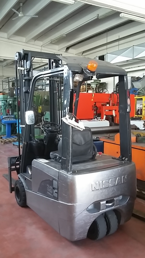CARRELLO ELEVATORE ELETTRICO in vendita - foto 1