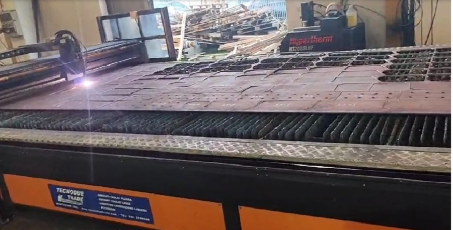 Macchine taglio laser e plasma in vendita