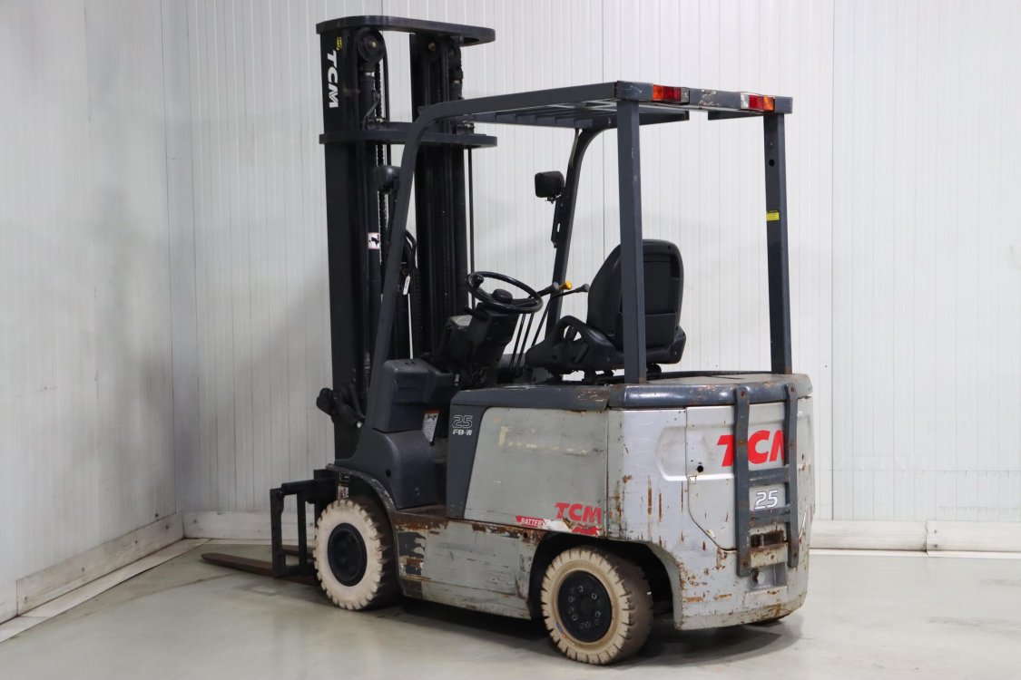 CARRELLO ELEVATORE ELETTRICO  in vendita - foto 3