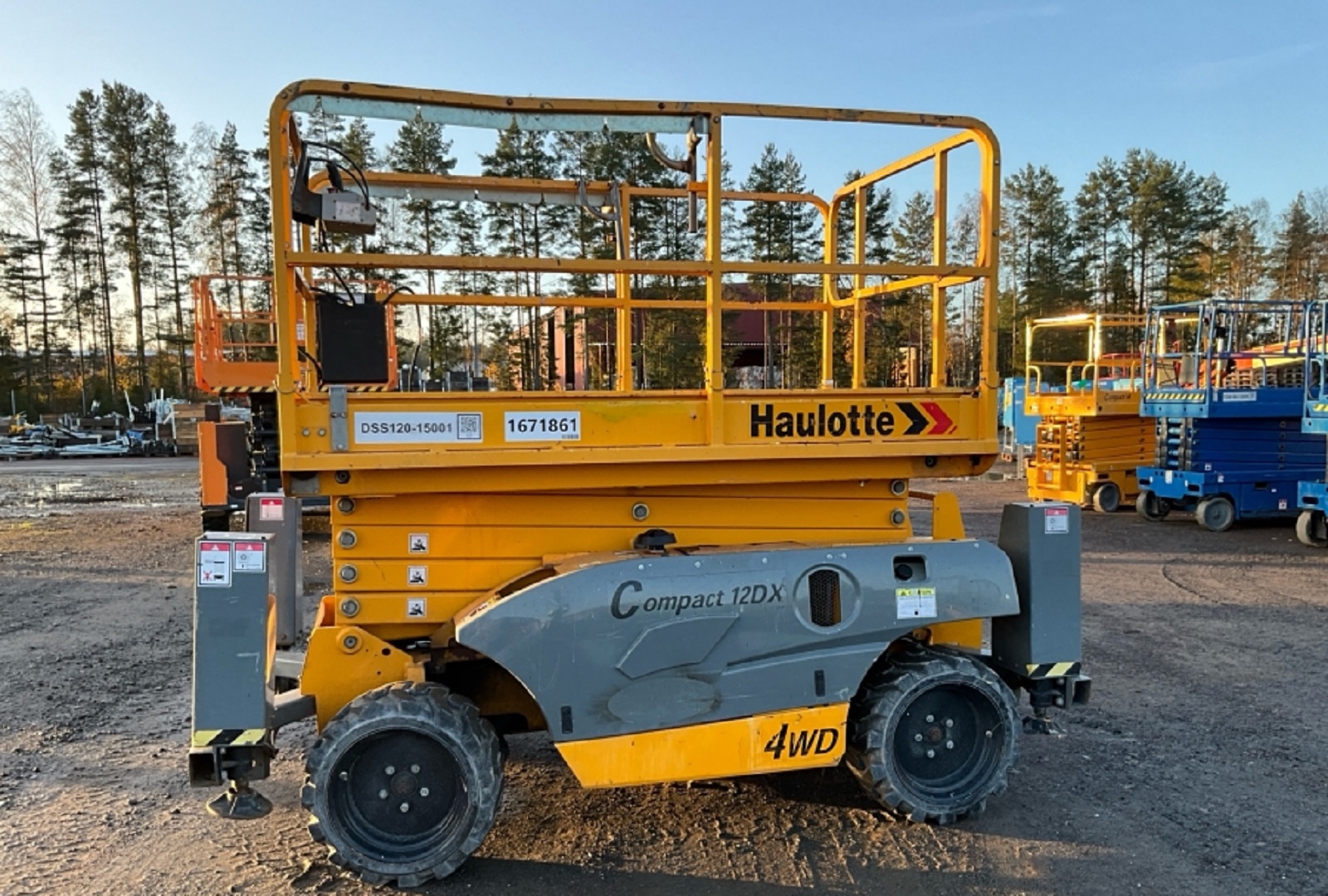 Piattaforma aerea verticale Haulotte Compact 12 in vendita - foto 11