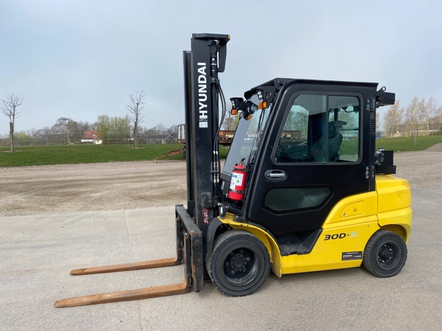 Carrelli elevatori in vendita