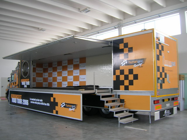Semirimorchio truck hospitality palco racing in vendita - foto 4