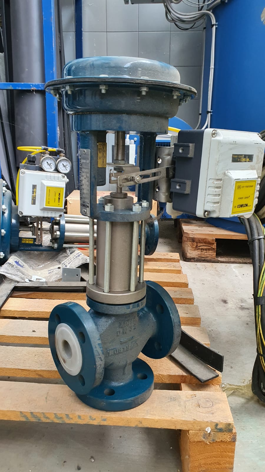 VALVOLA DI REGOLAZIONE PNEUMATICA 3 VIE in vendita - foto 2