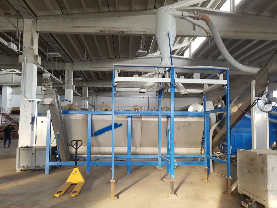 Linea completa di triturazione e lavaggio plastiche in vendita - foto 1