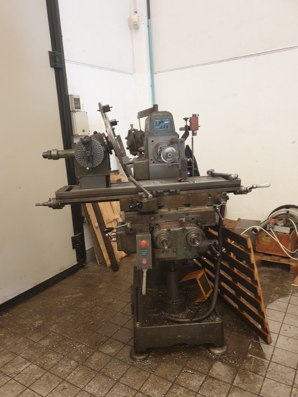 FRESATRICE UNIVERSALE AREX COMPLETA DI TESTA E DIVISORE in vendita - foto 3