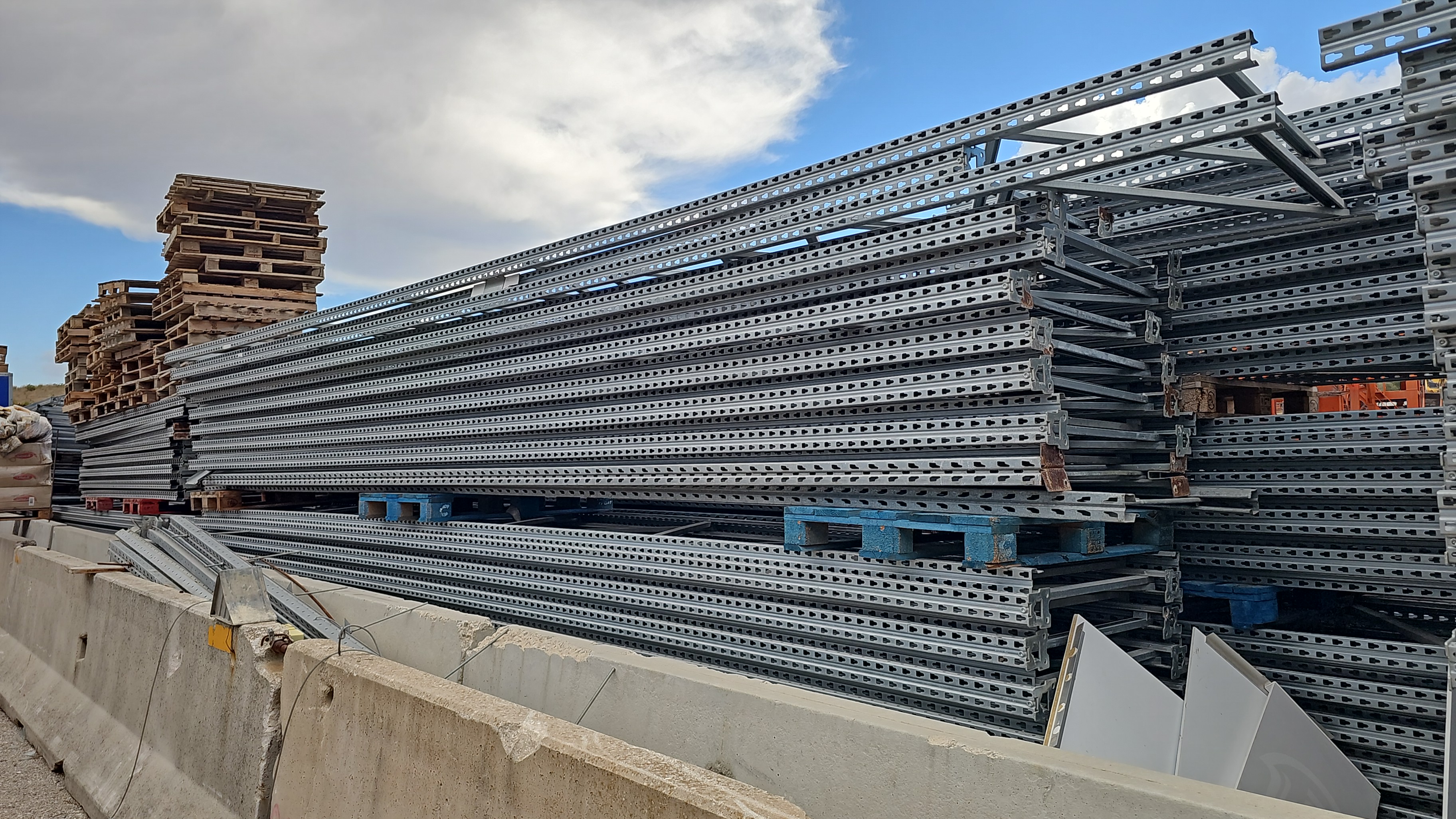 Scaffalatura industriale palettizzata e drive in in vendita - foto 1