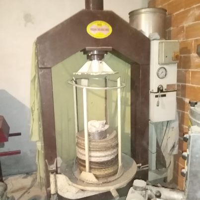 Frantoio Oleario Domestico  in vendita - foto 1