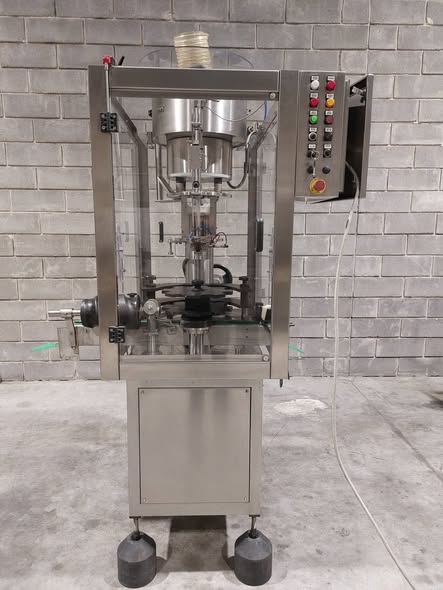 TAPPATORE PER LIQUORI O ACETO in vendita - foto 1