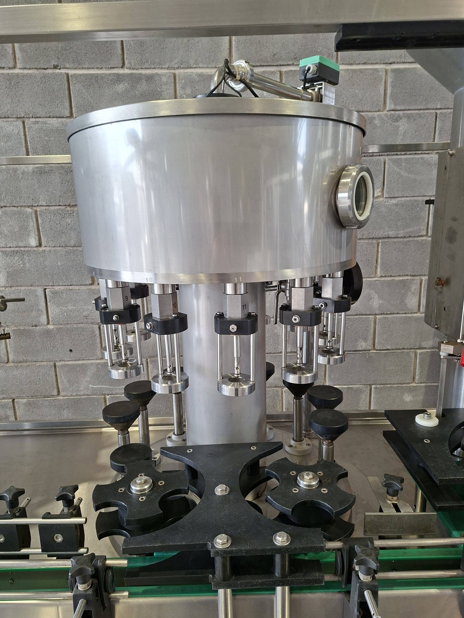 imbottigliatrice per vino e liquori in vendita - foto 3