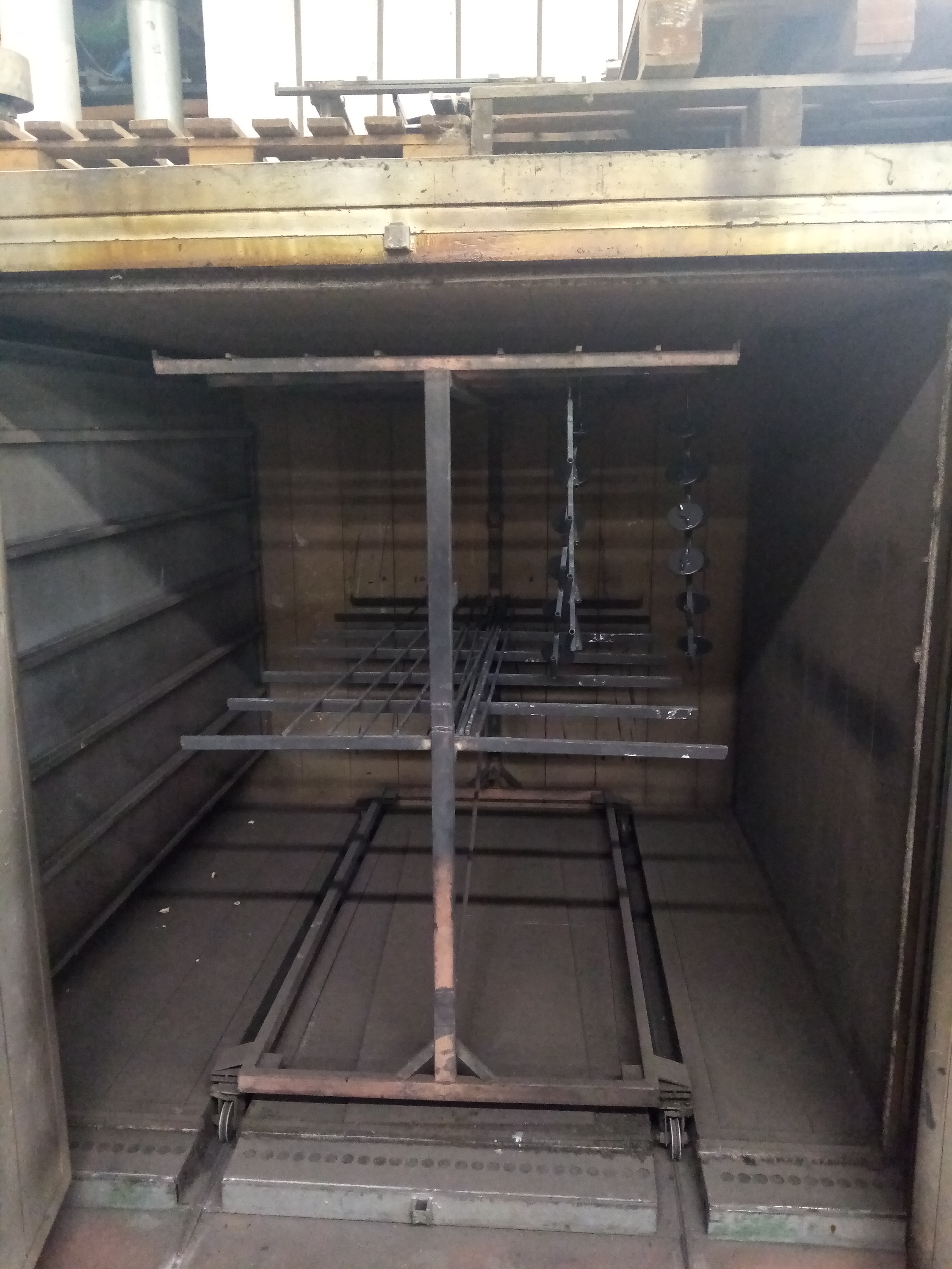 Forno, cabina di verniciatura e pompa di verniciatura in vendita - foto 3