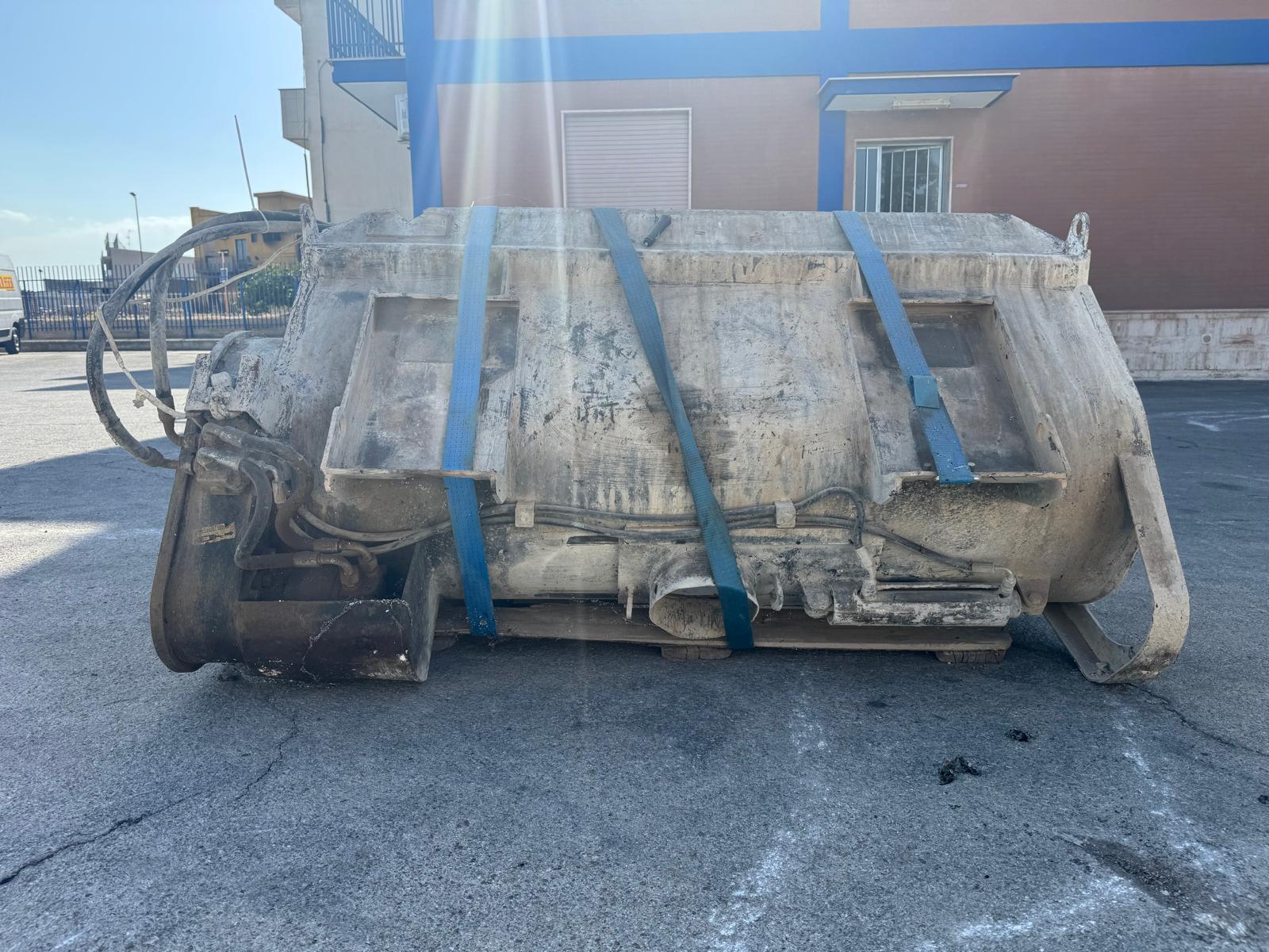 Benna miscelatrice SIMA S33  in vendita - foto 5