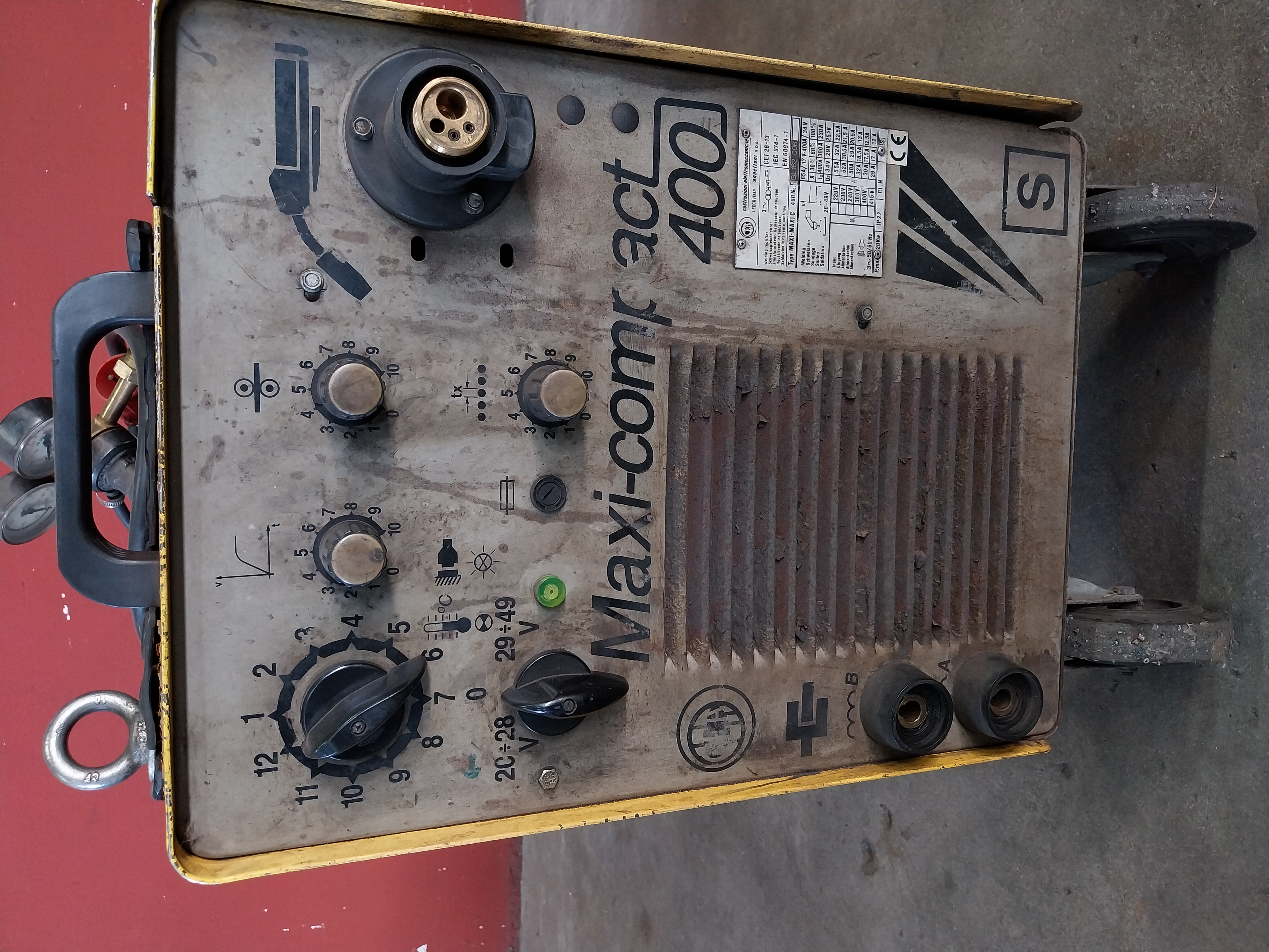 Saldatrice a filo 400A  in vendita - foto 2