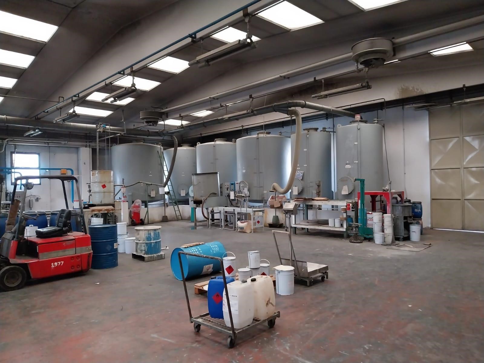 IMPIANTO DI PRODUZIONE VERNICI in vendita - foto 14