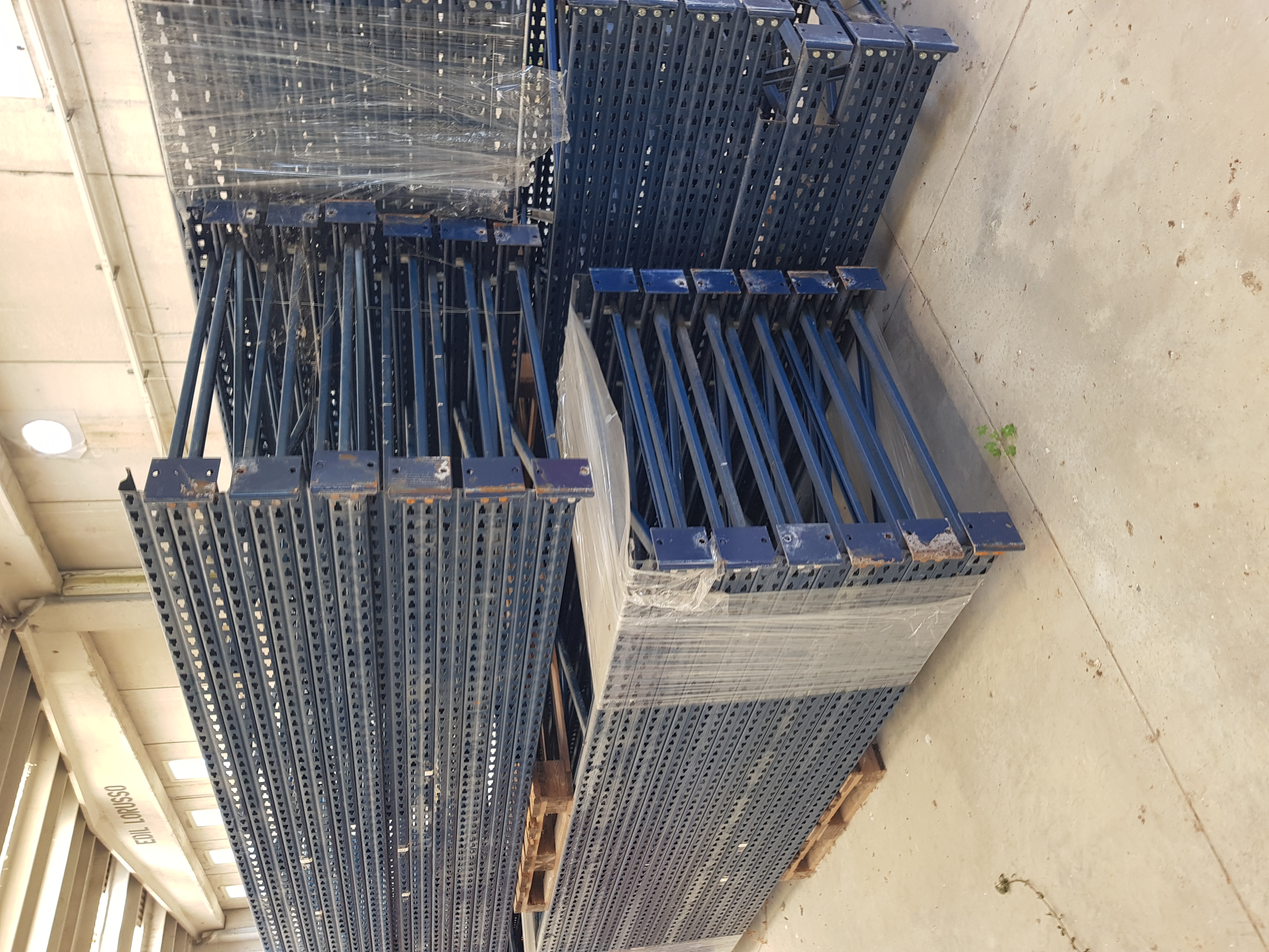 Magazzino completo di scaffali mecalux  in vendita - foto 10
