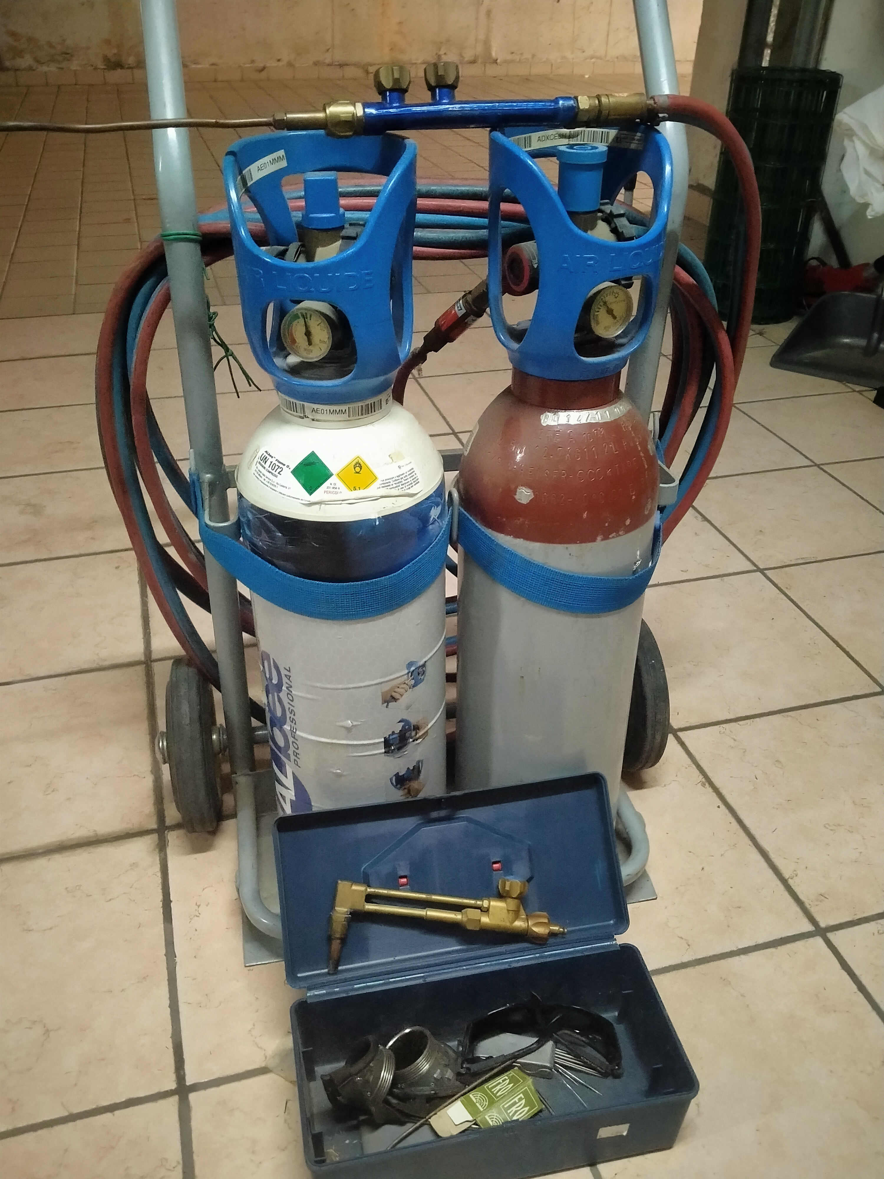 KIT BOMBOLE OSSIGENO/ACETILENE in vendita - foto 2