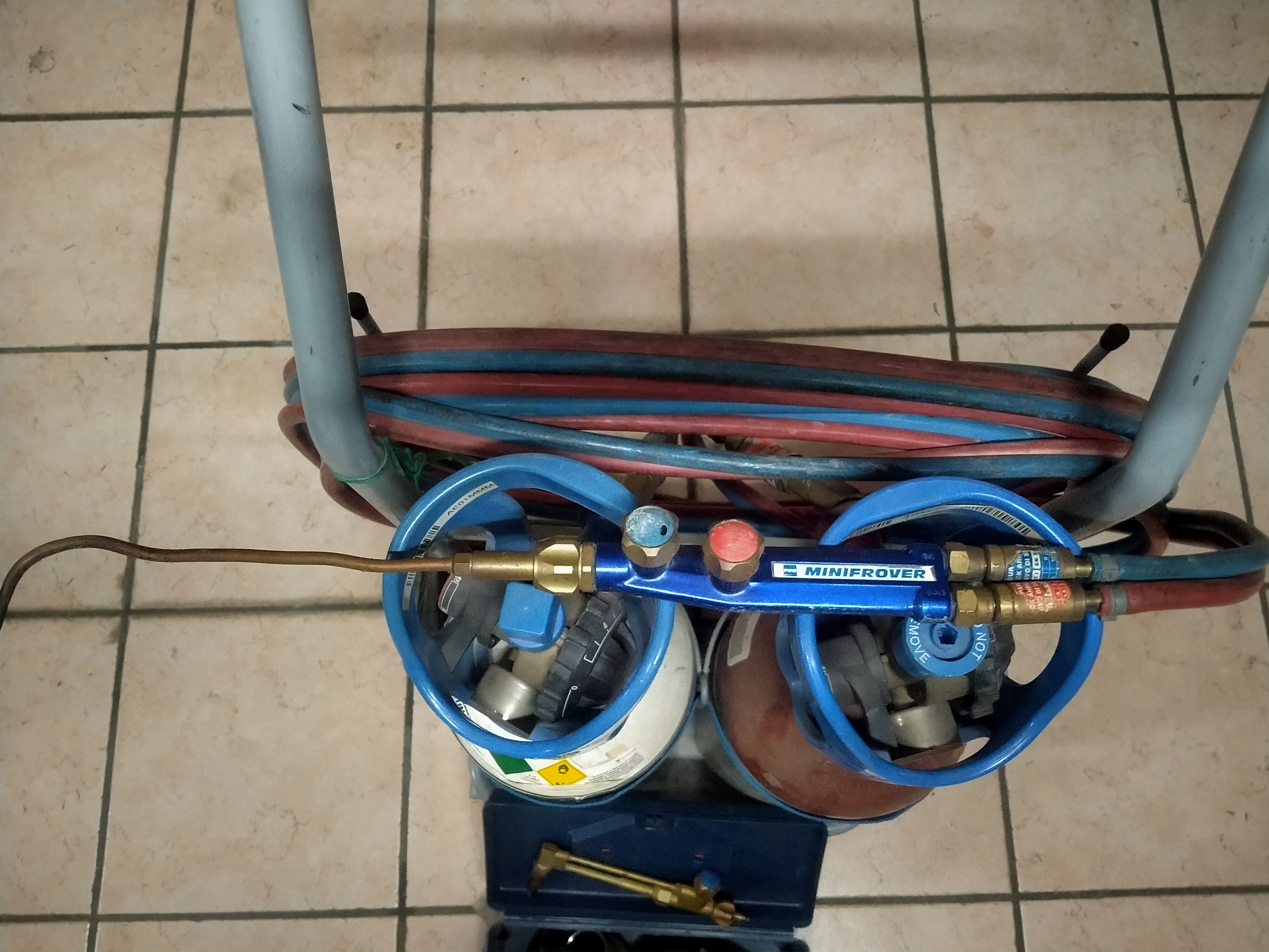 KIT BOMBOLE OSSIGENO/ACETILENE in vendita - foto 3