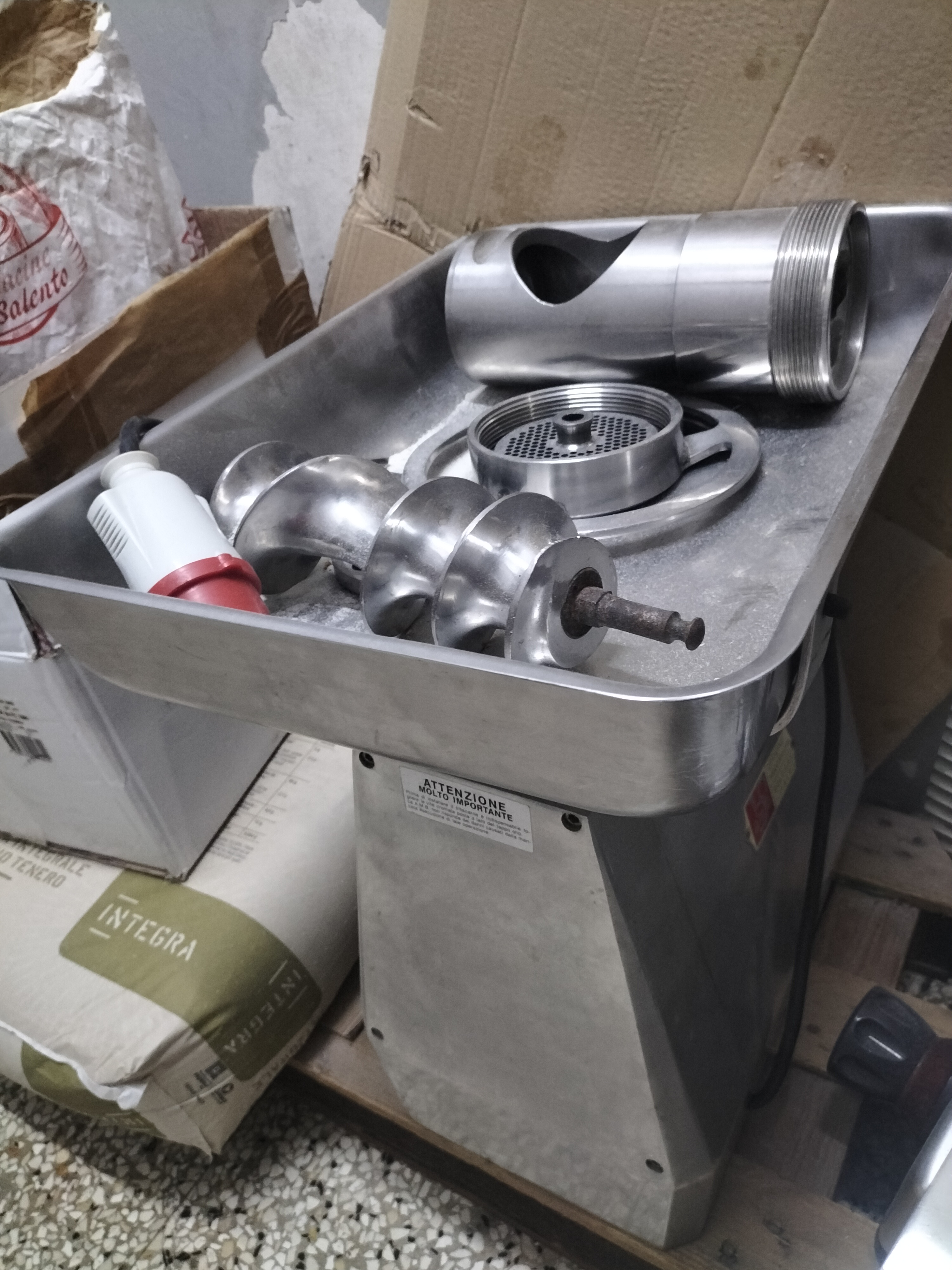 Tritacarne affettatrice in vendita - foto 2