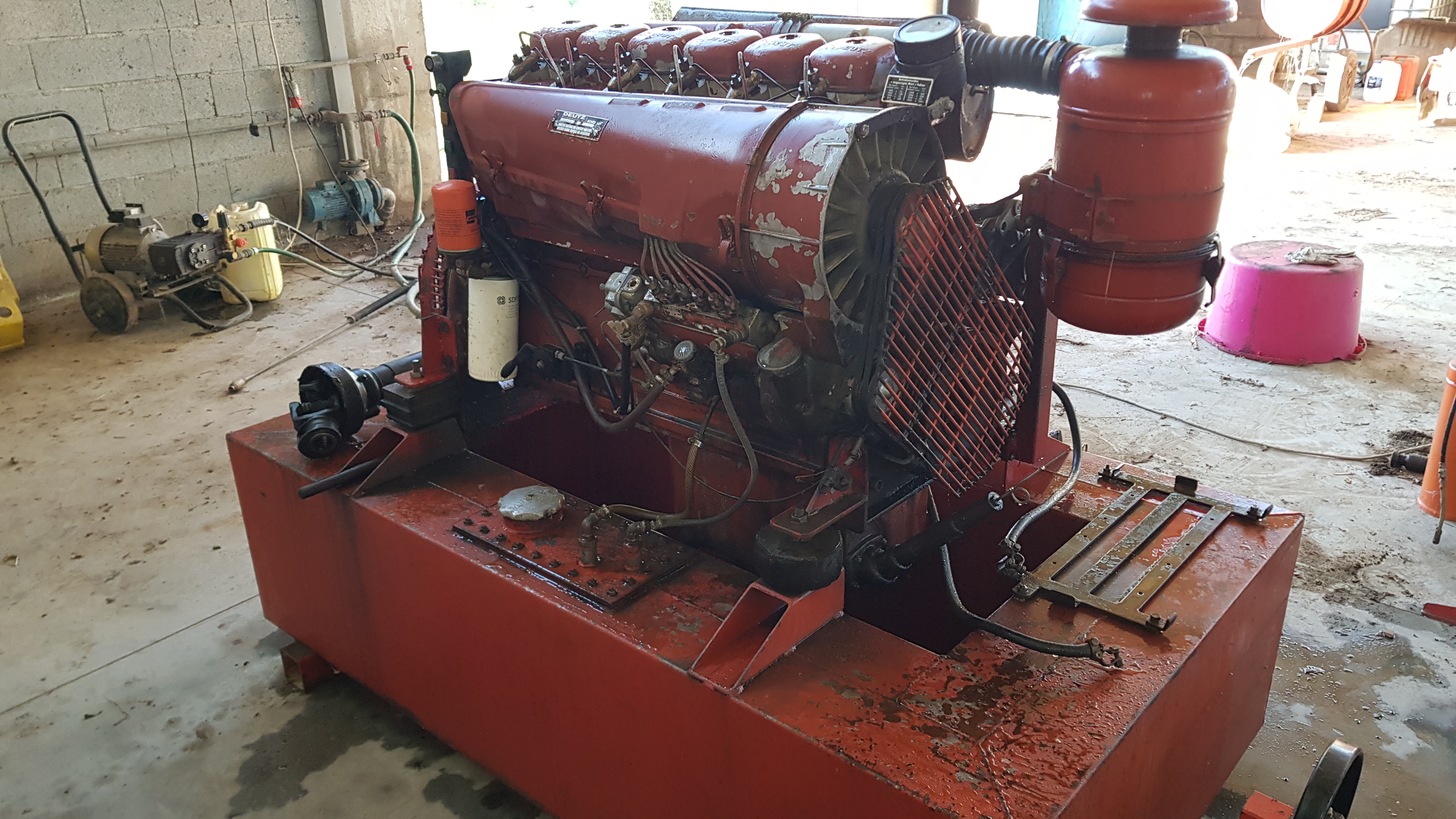 Motore DEUTZ 6 cilindri in vendita - foto 3