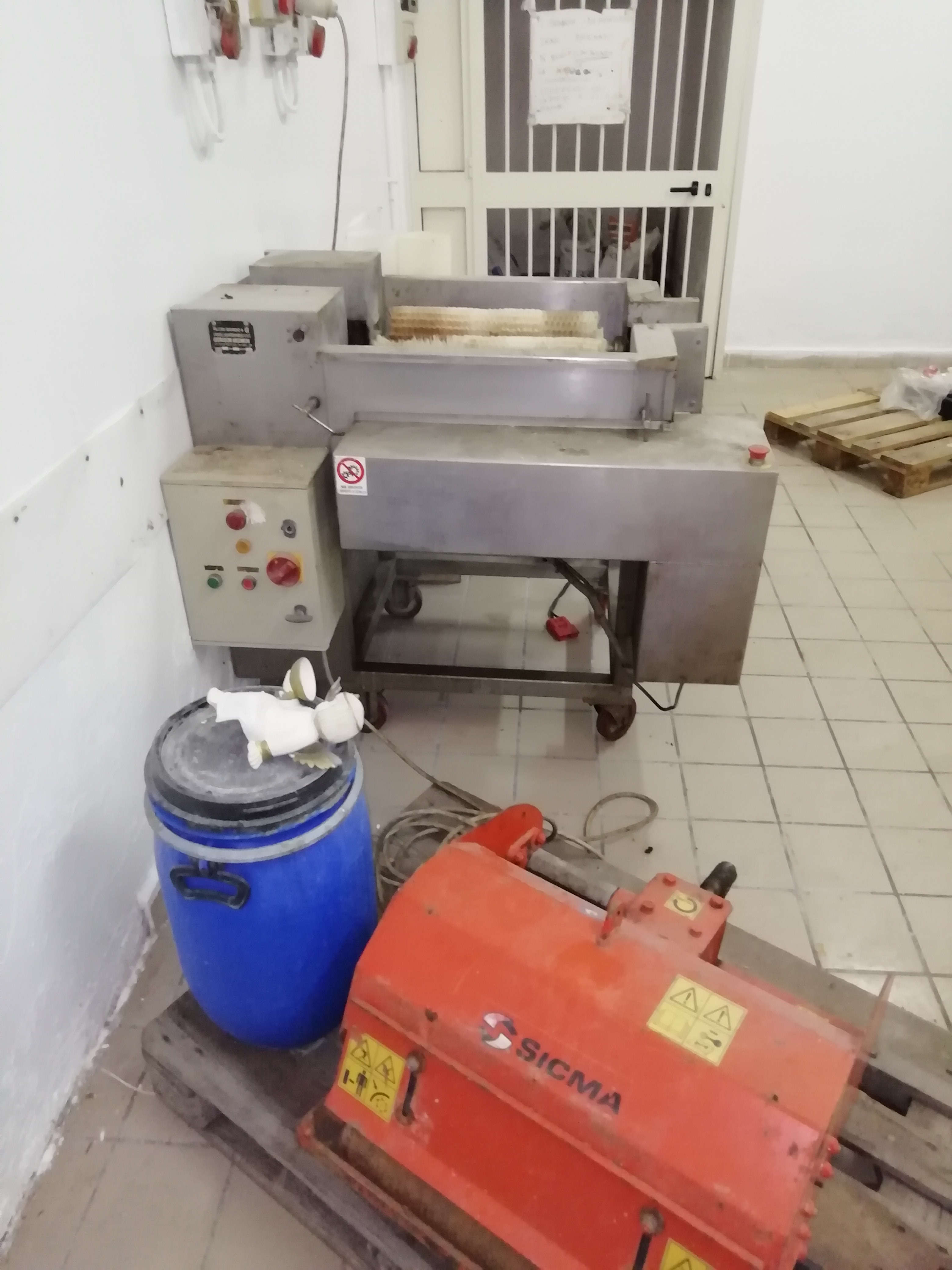 Lavaformaggi in vendita - foto 1