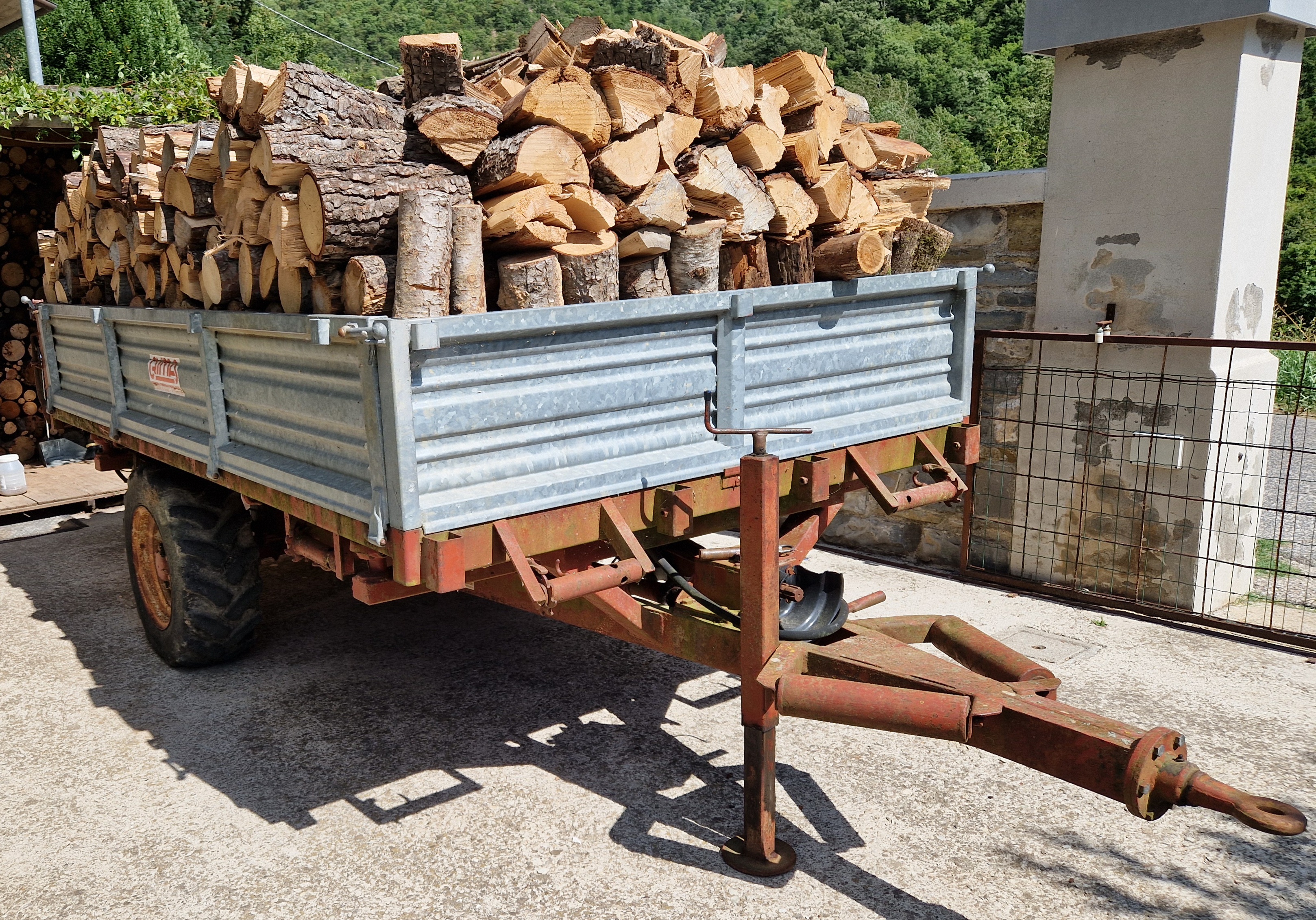 Rimorchio Agricolo trazionato – ribaltabile trilaterale in vendita - foto 2