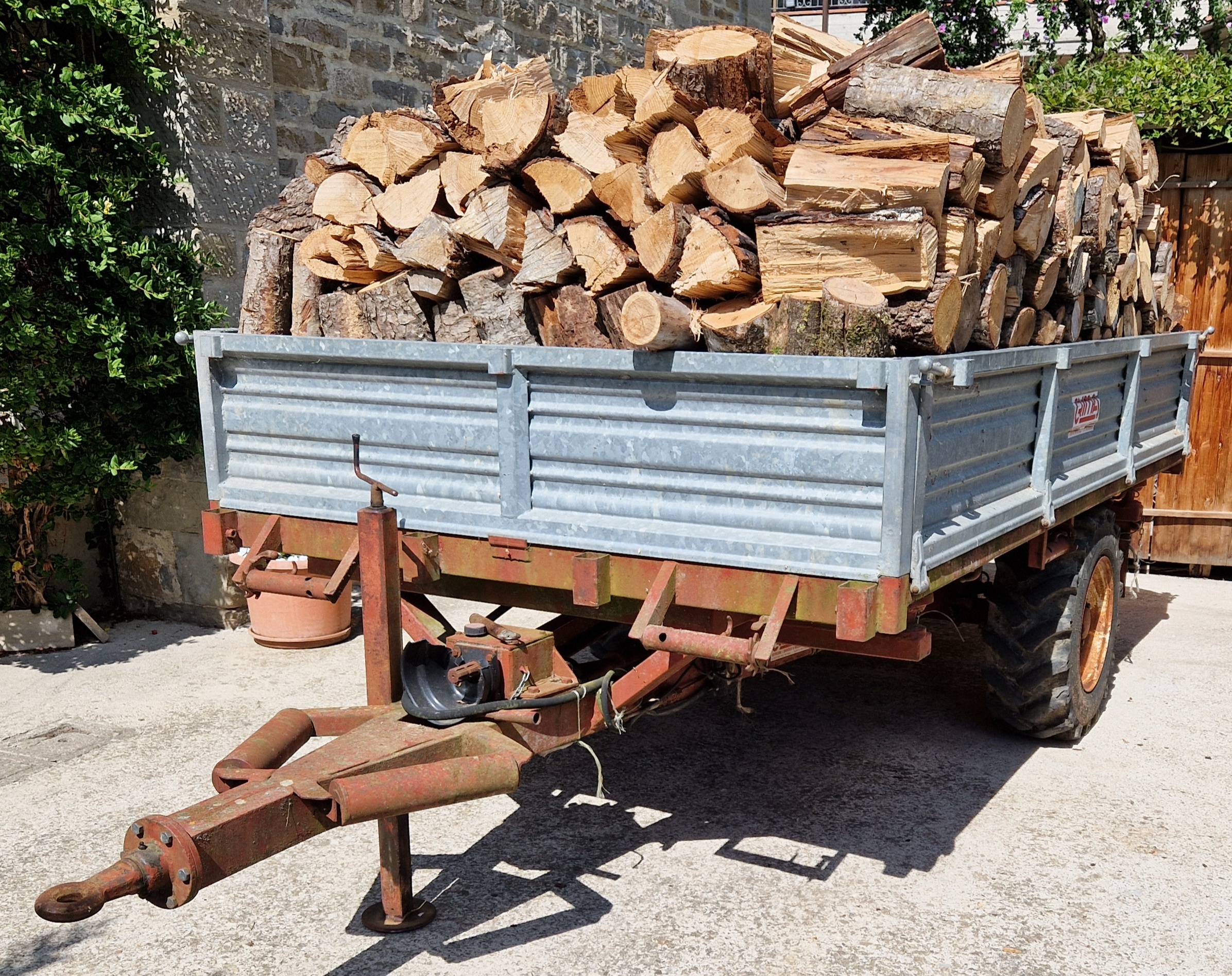 Rimorchio Agricolo trazionato – ribaltabile trilaterale in vendita - foto 1