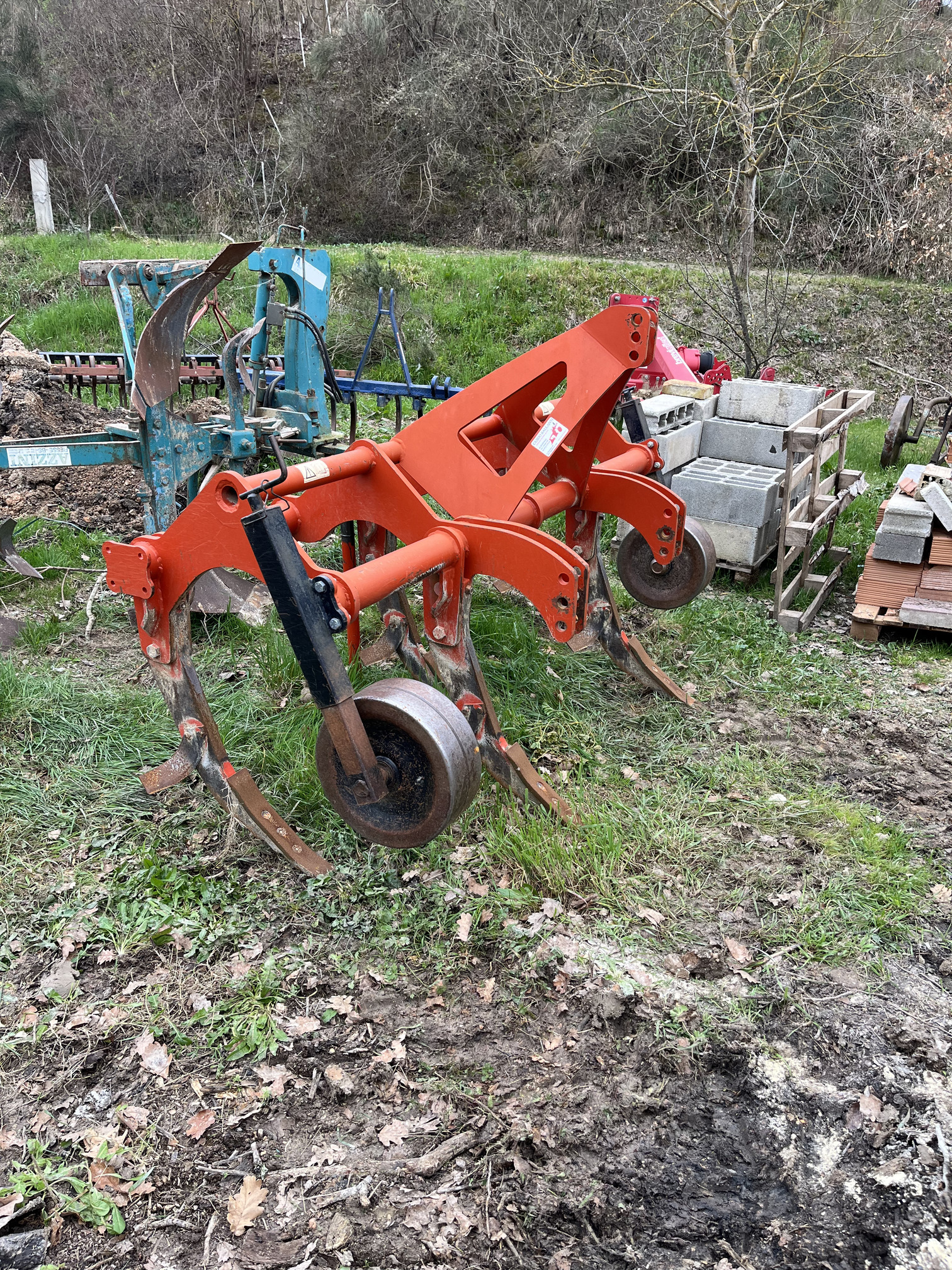 New Holland TD5 115 – 650 ore – con attrezzature in vendita - foto 4