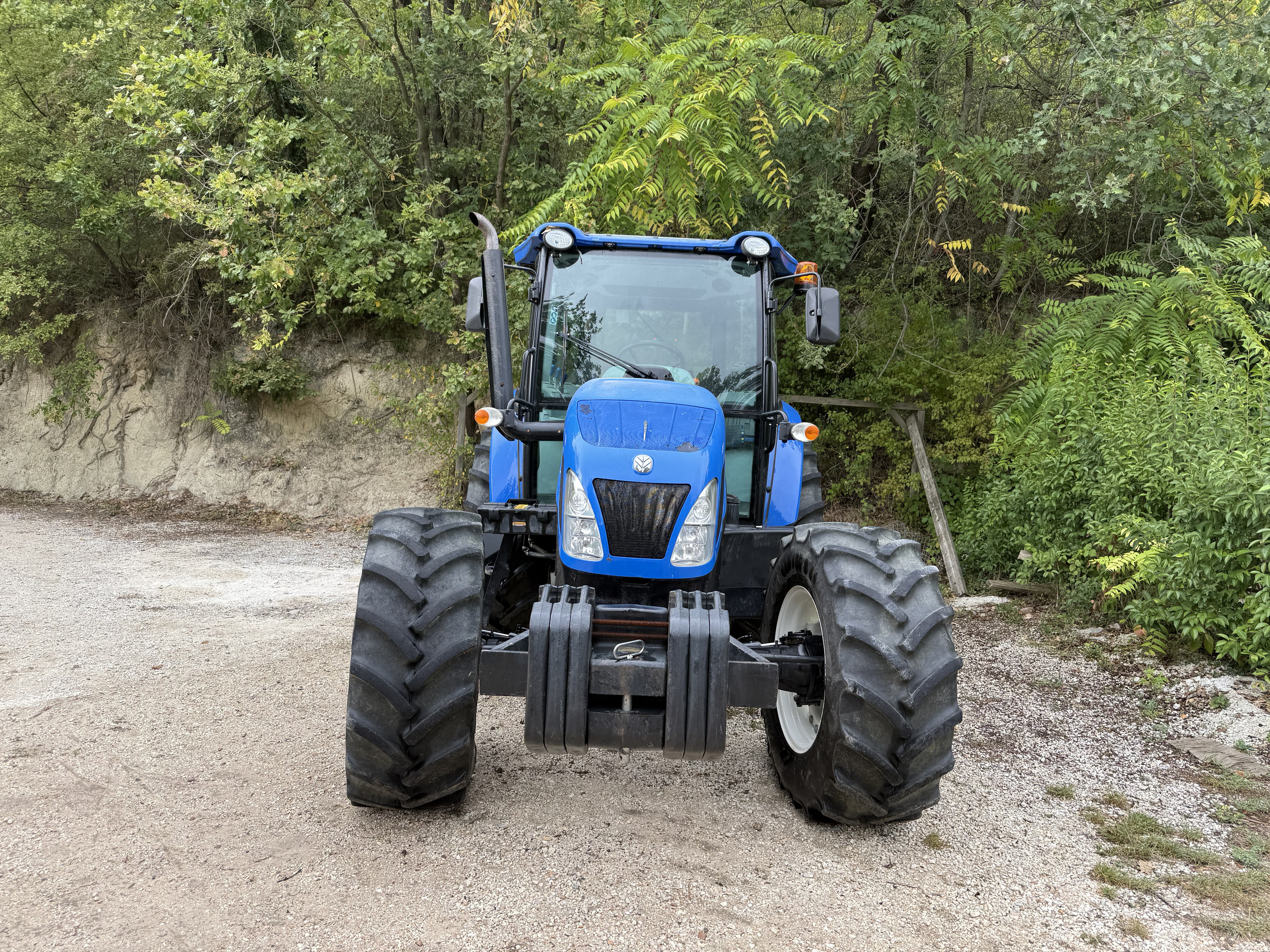 New Holland TD5 115 – 650 ore – con attrezzature in vendita - foto 1