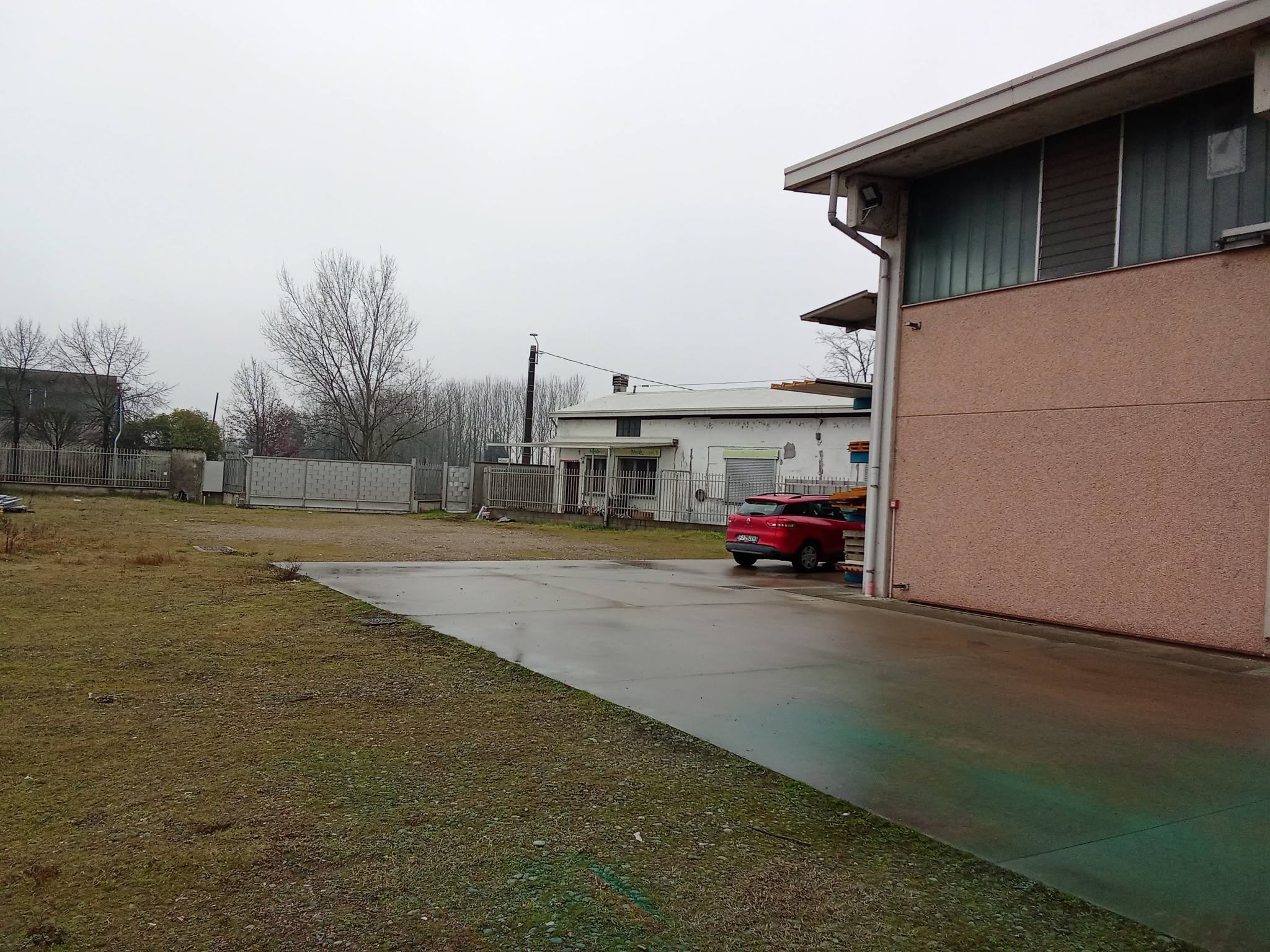 Carpenteria completa: capannone e macchinari in vendita - foto 14